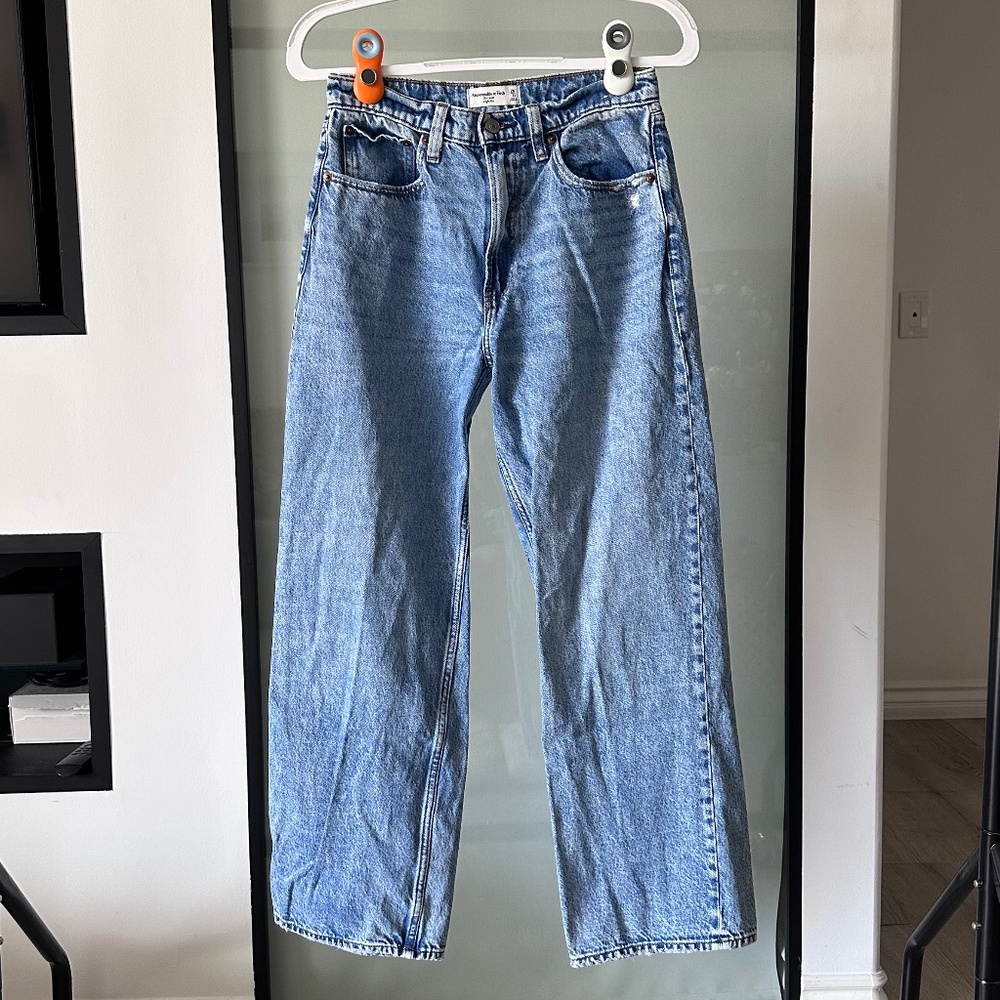 Abercrombie Loose High Rise Jeans